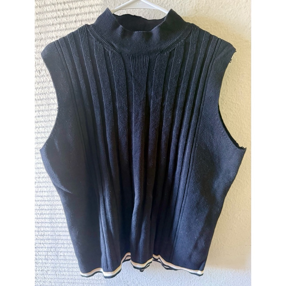 Liz Claiborne Black Sleeveless Hoodie